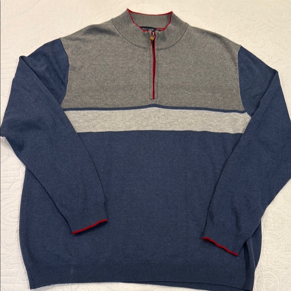Roundtree & Yorke Blue and Gray Zip Up Sweater